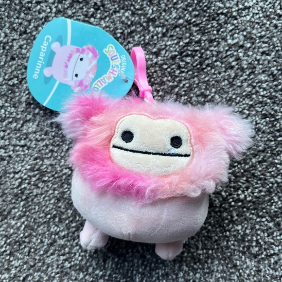 Caparinne Squishmallow Clip - Picture 1 of 3
